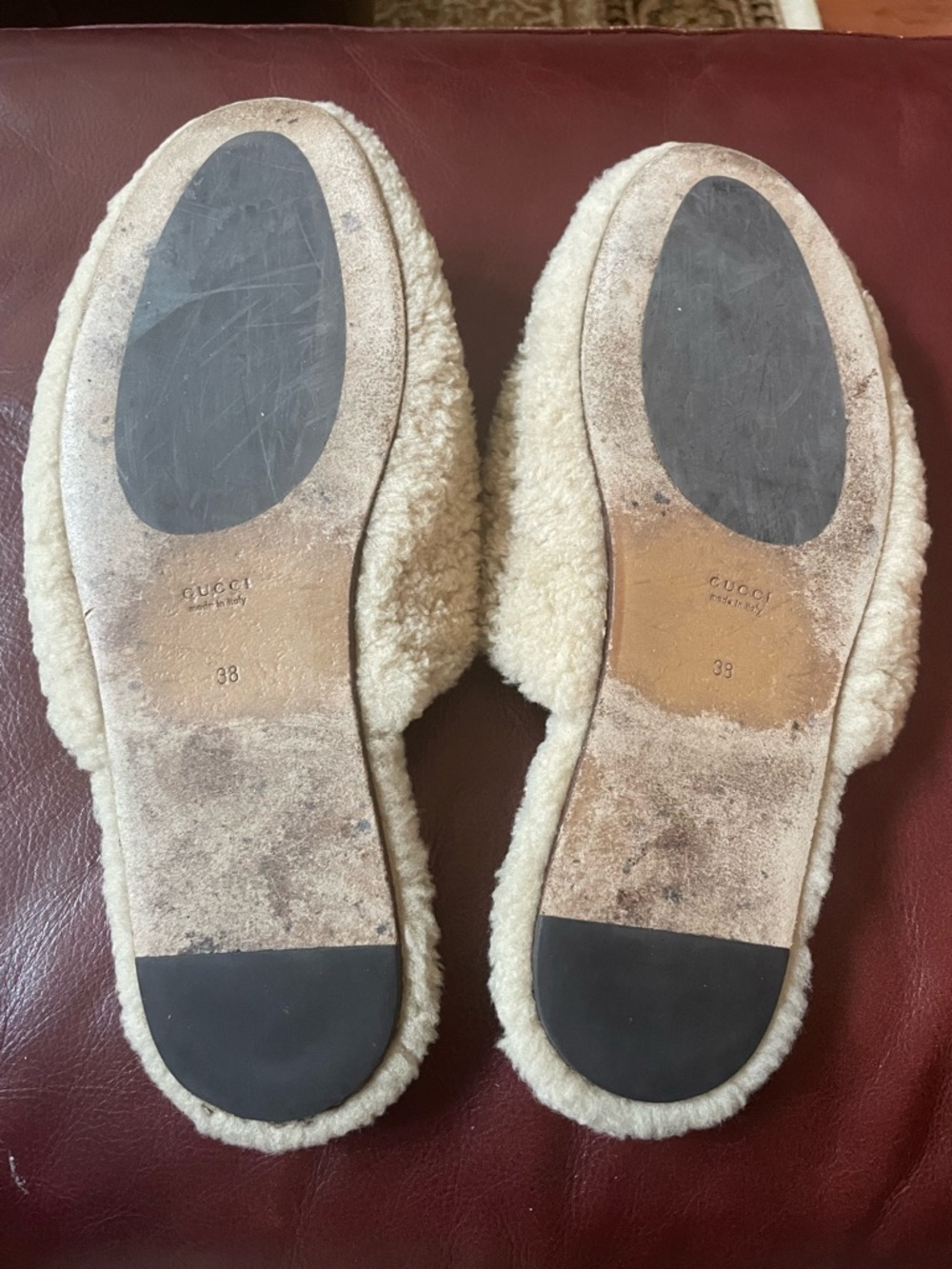Gucci Beige Shearling Logo Slide Shearling Slippers, Size 38 - Picture 6 of 11